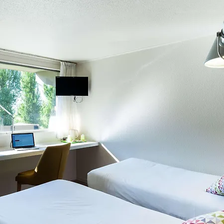 Campanile Hotel 3*