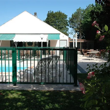 Campanile Hotell 3*