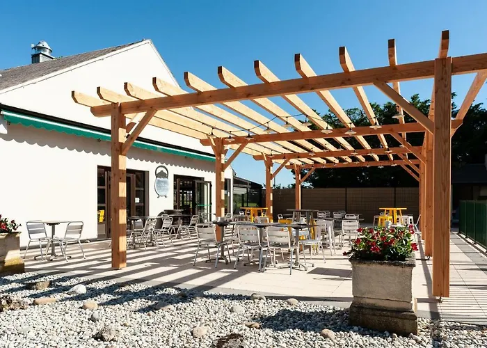 Campanile 3* Μπον